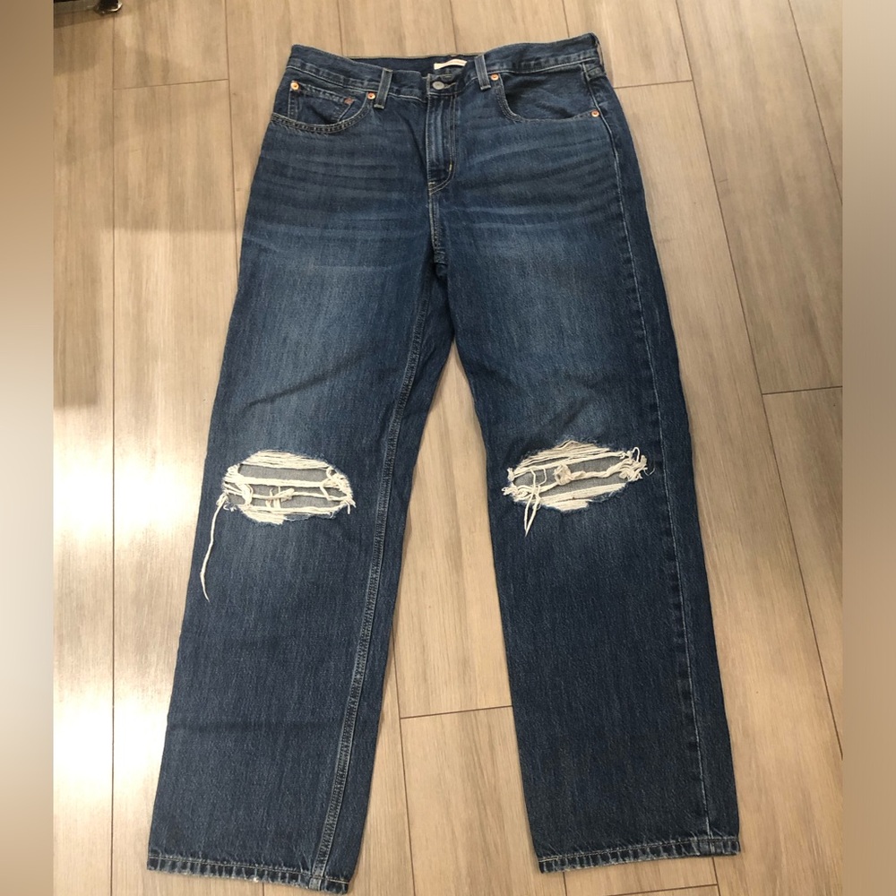 Levi's low Pro dark wash distressed
